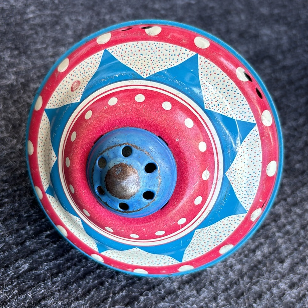 Vintage Spinning Top - Picture 6 of 7